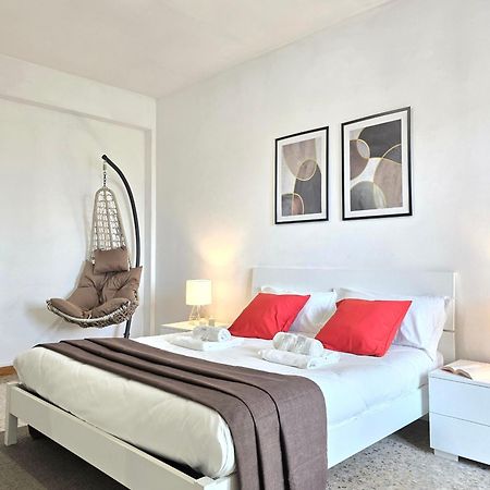 Romeway Apartment - Metro & Parking Kültér fotó