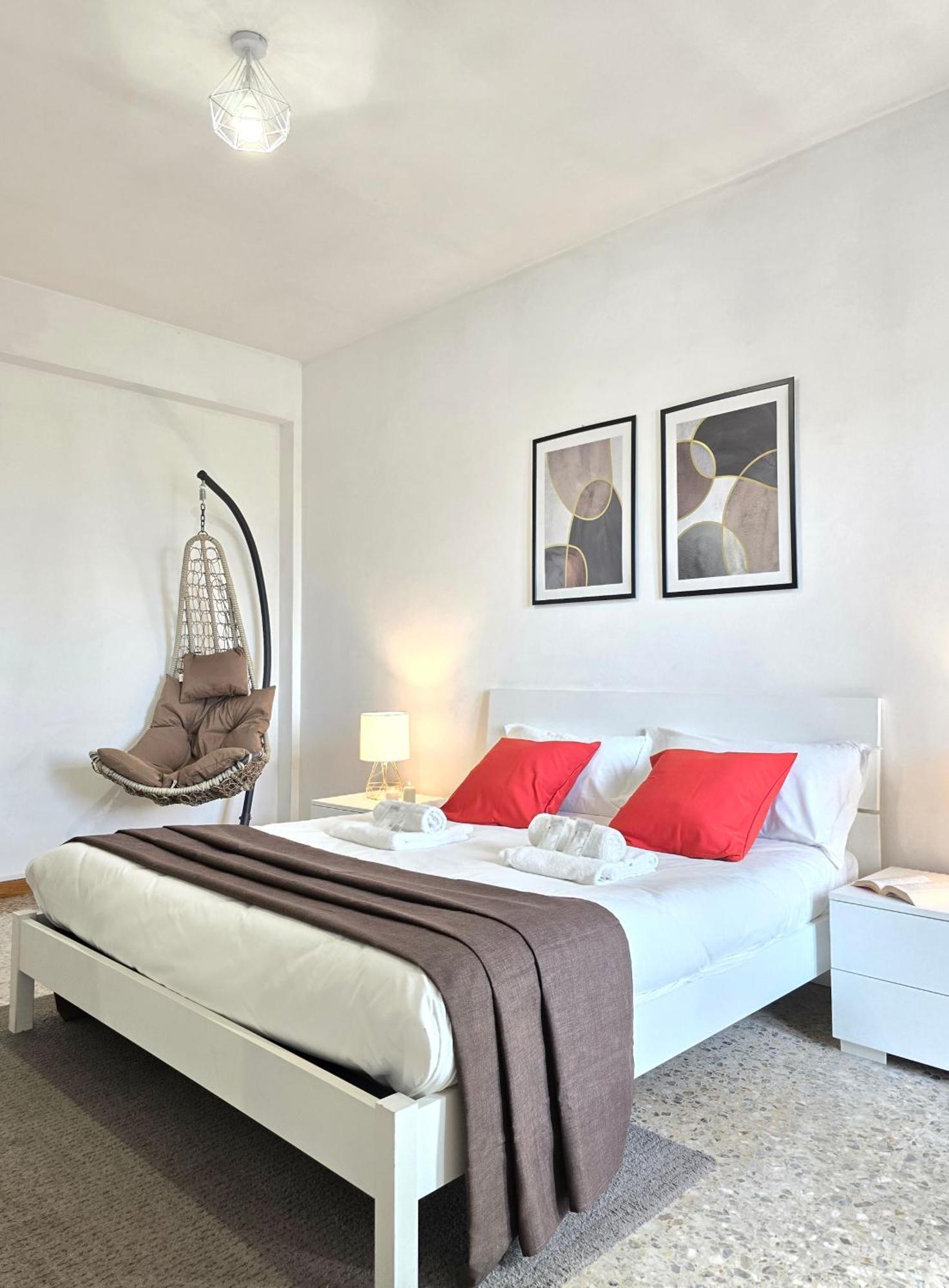 Romeway Apartment - Metro & Parking Kültér fotó
